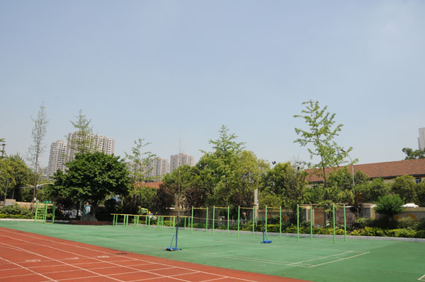 成都鐵路中學(xué)建校時(shí)間、地址是多少？