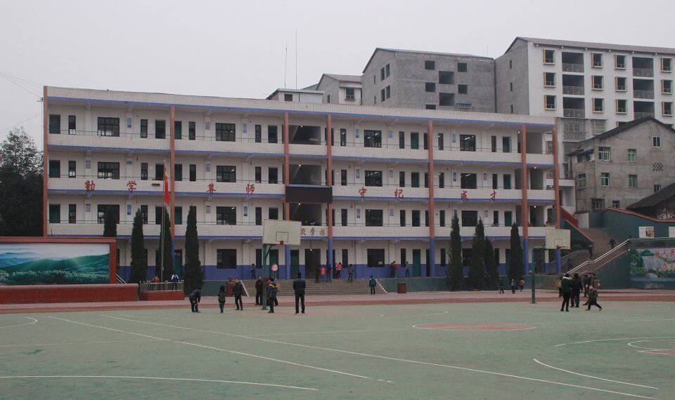 渠縣清溪中學地理位置在哪里？