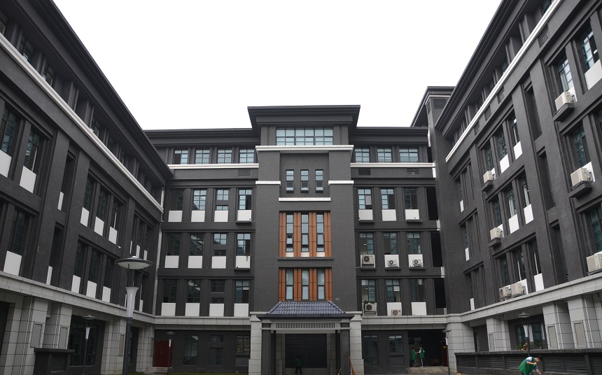 成都第二十中學校園環(huán)境好不好、怎么樣？