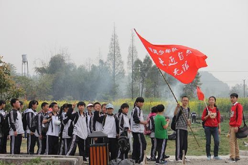 金牛中學(xué)網(wǎng)址是什么？