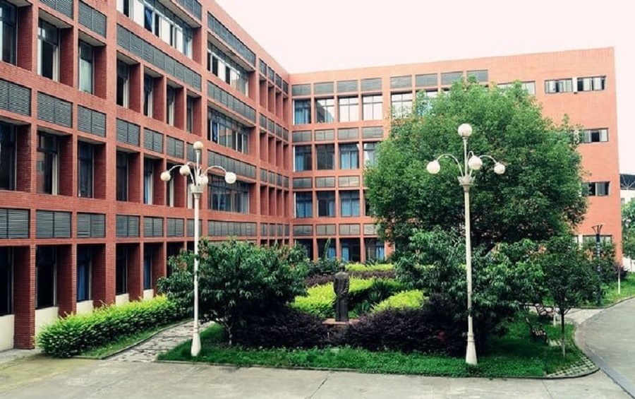 江油一中地址在哪兒？
