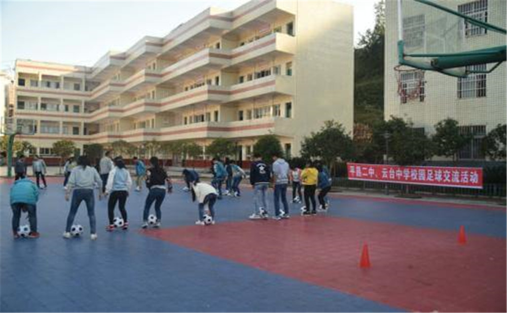 云臺中學(xué)學(xué)校環(huán)境怎么樣？