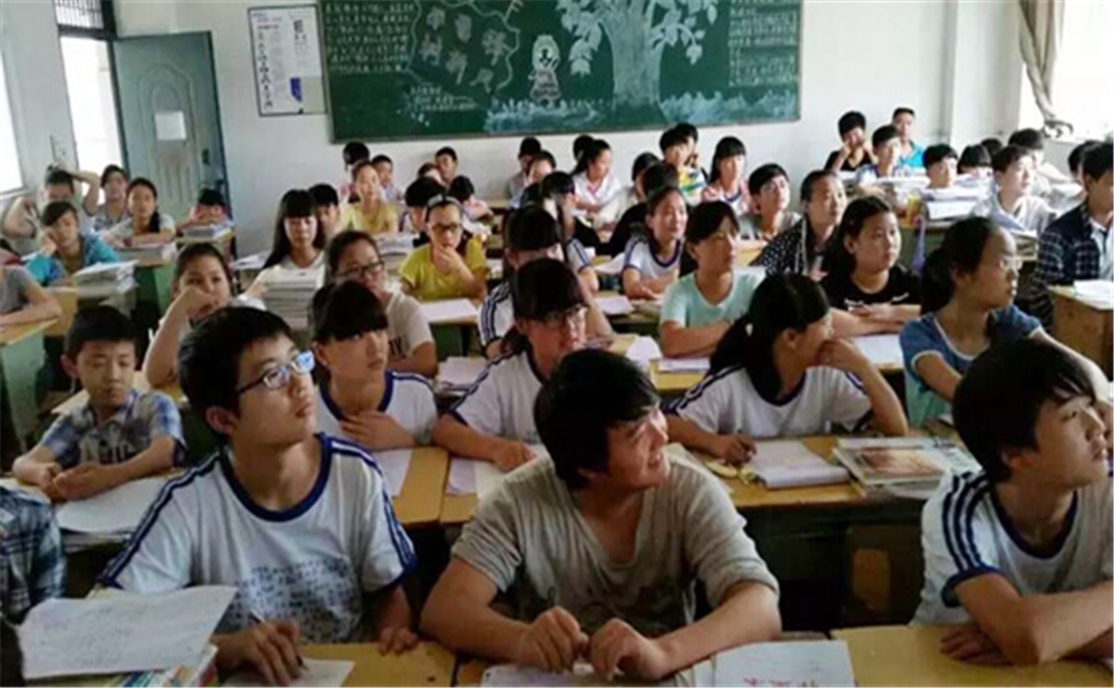 巴中四中學(xué)校詳細(xì)地址在什么地方？