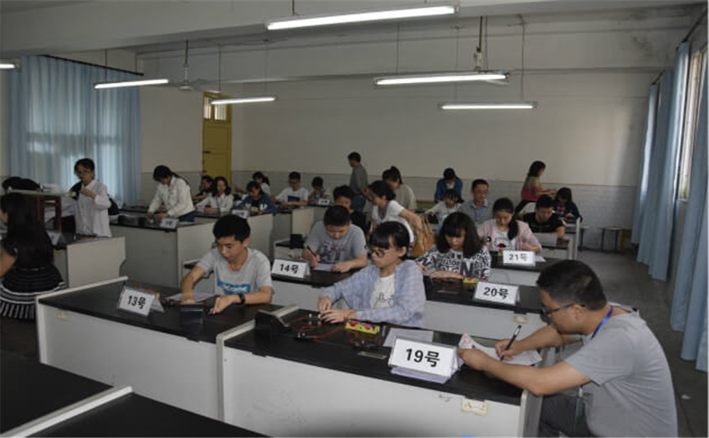 內(nèi)江第三中學(xué)學(xué)校環(huán)境怎么樣？