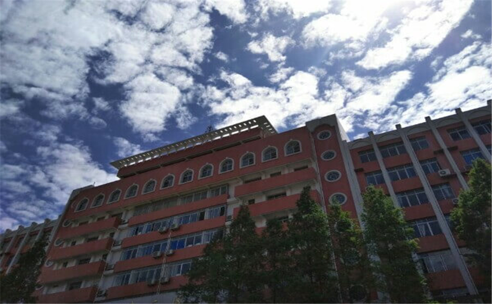 南充十一中學校環(huán)境怎么樣？