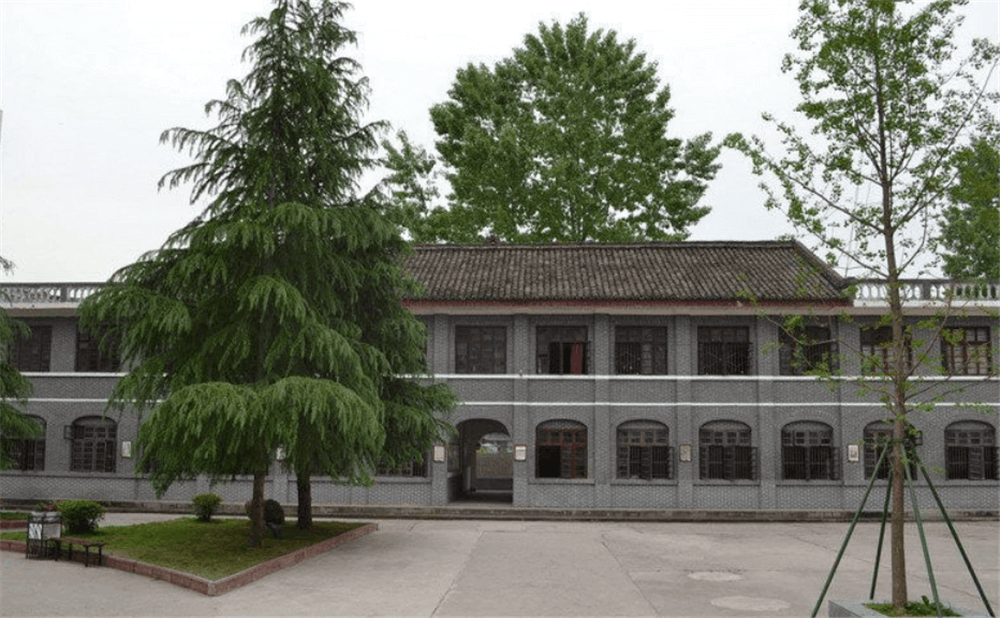 閬中市柏埡中學(xué)學(xué)校環(huán)境怎么樣？
