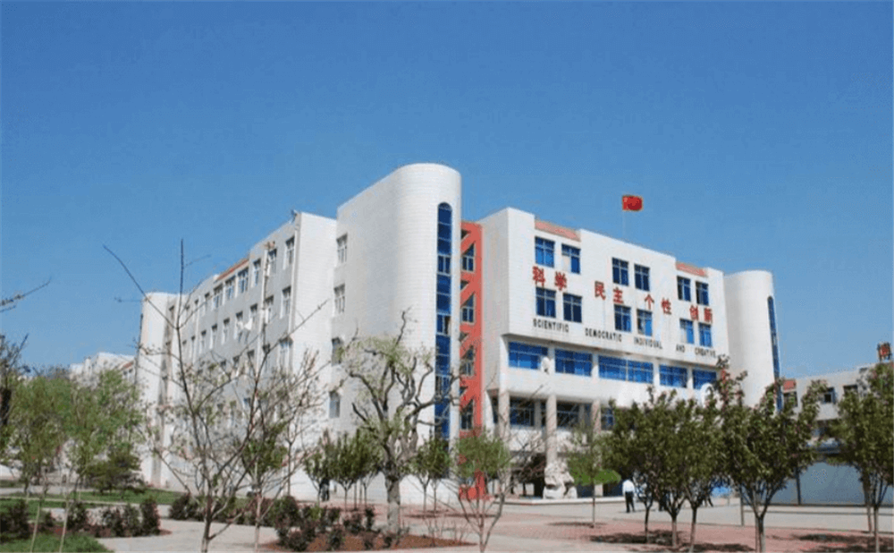 周口中學(xué)學(xué)校環(huán)境怎么樣？