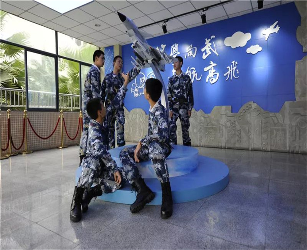 四川大學(xué)附屬中學(xué)每年的學(xué)費多少錢？