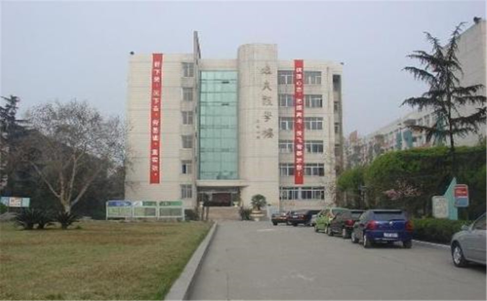 四川師范大學(xué)附屬中學(xué)2020年的能錄取分?jǐn)?shù)是多少？