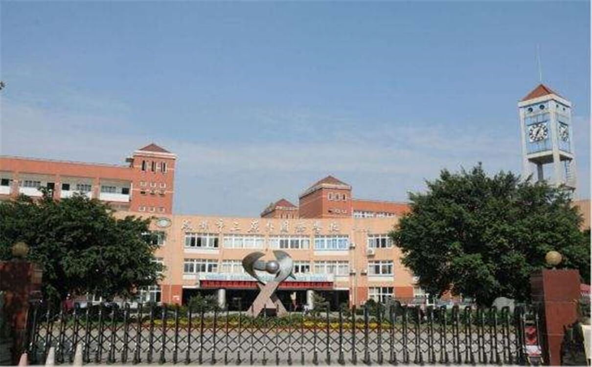 金堂實驗中學高中部的錄取分數(shù)是多少？