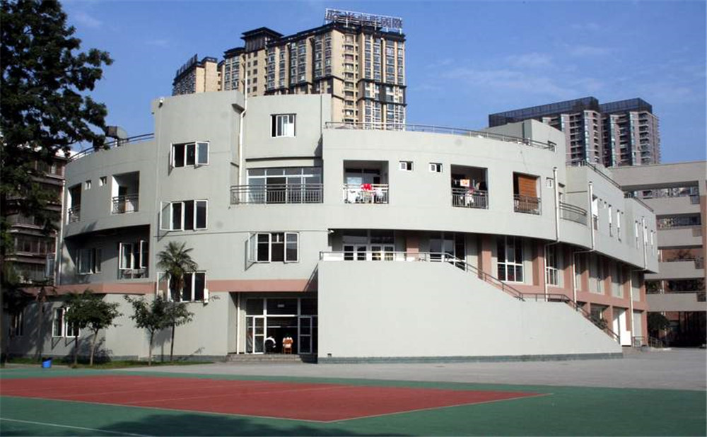 成都市鹽道街中學的老師怎么樣？