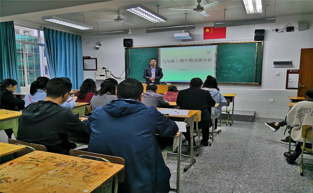 棠湖中學(xué)老師怎么樣？