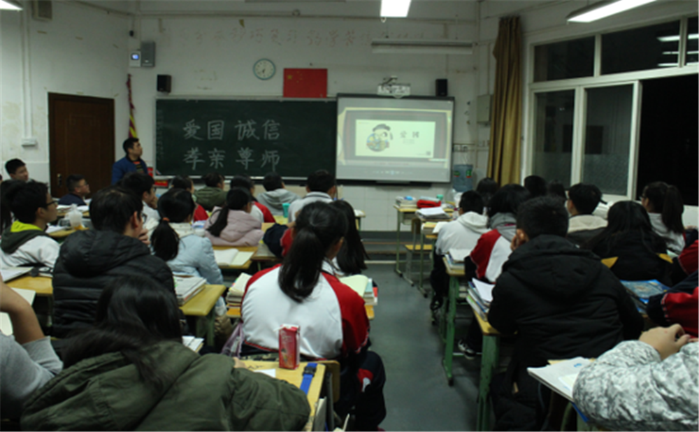 郫縣二中去年的錄取分?jǐn)?shù)線是多少？