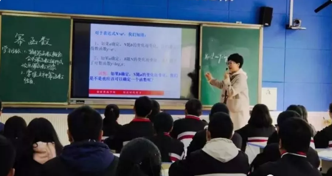 蒲江中學(xué)的錄取分?jǐn)?shù)線是多少？