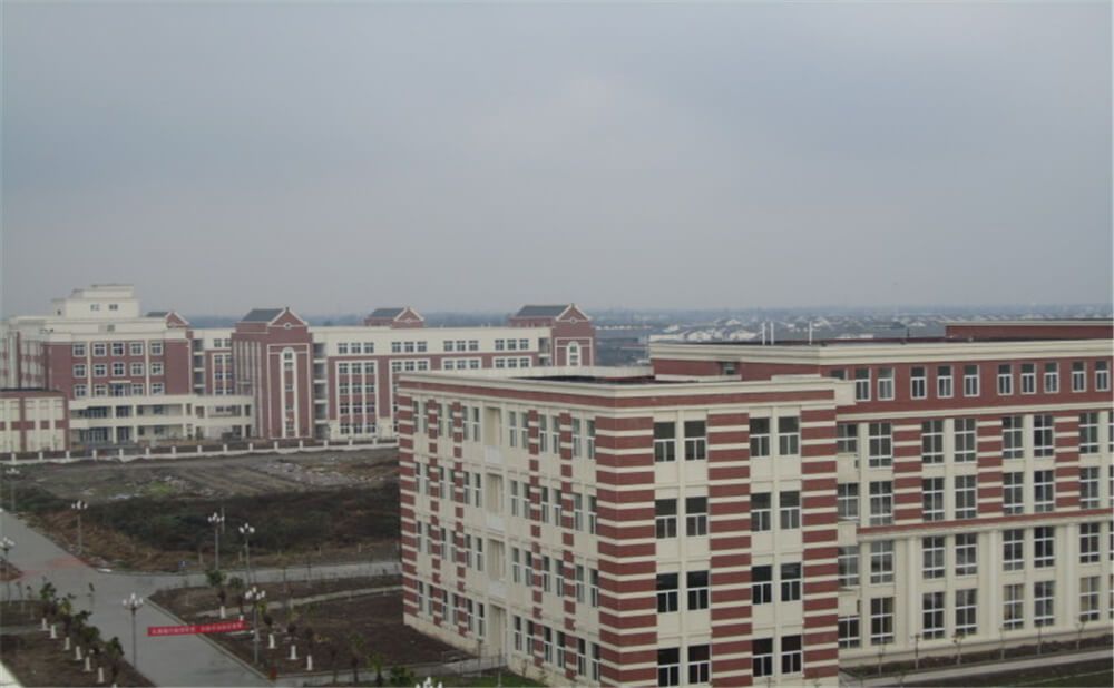 師大三中的去年錄取分?jǐn)?shù)線是多少分？