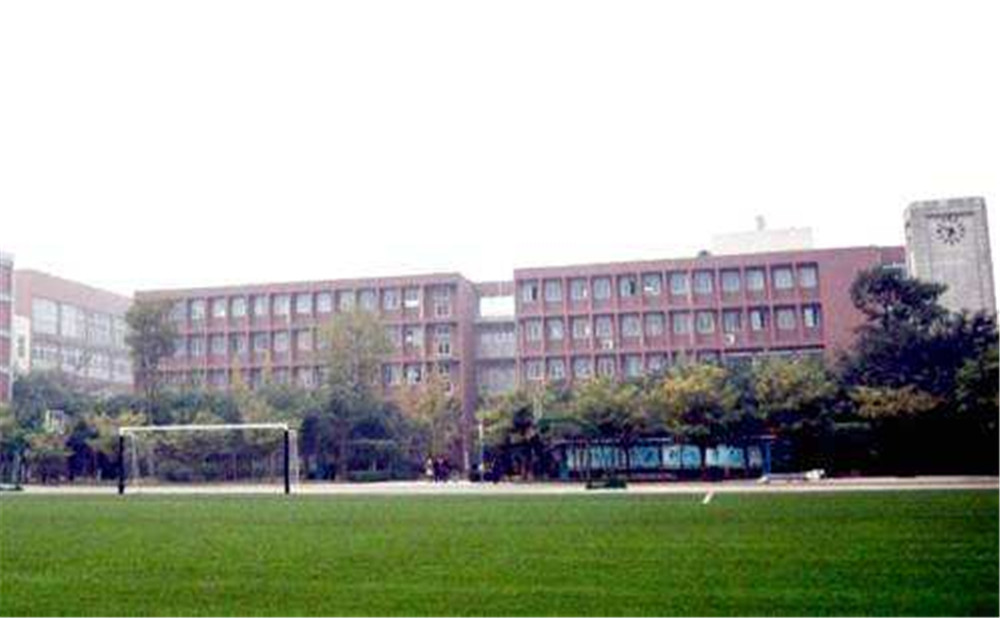 電子科技大學實驗中學近三年的錄取分數(shù)是多少？