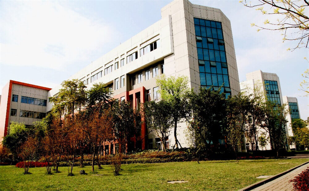 成都航天中學(xué)2020年招生標(biāo)準(zhǔn)在哪兒看？