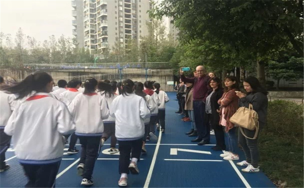 成都市第三中學(xué)本科升學(xué)率是多少？