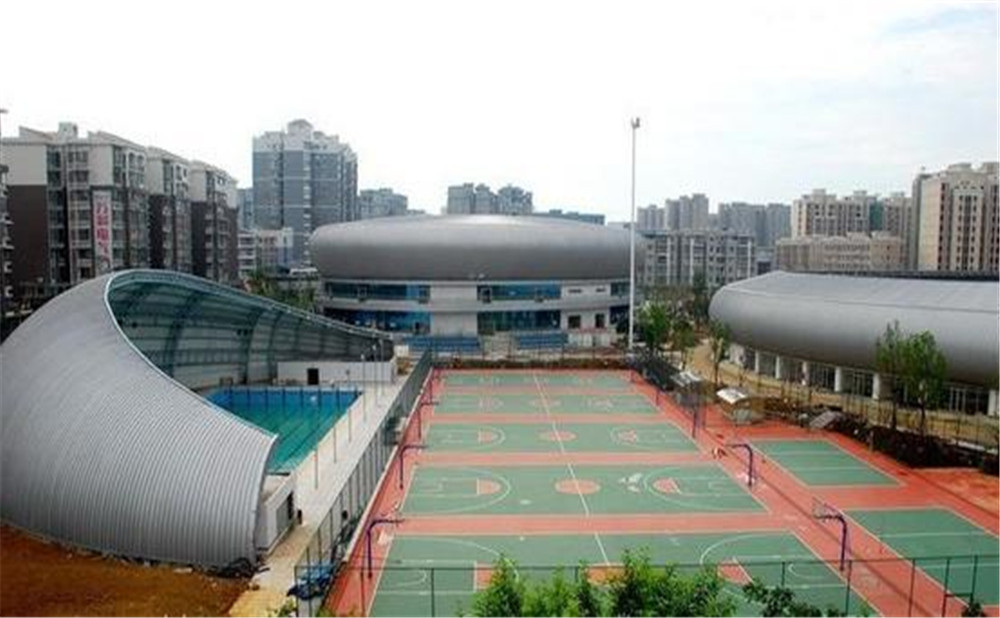 簡(jiǎn)陽(yáng)中學(xué)的高中住宿怎么樣？