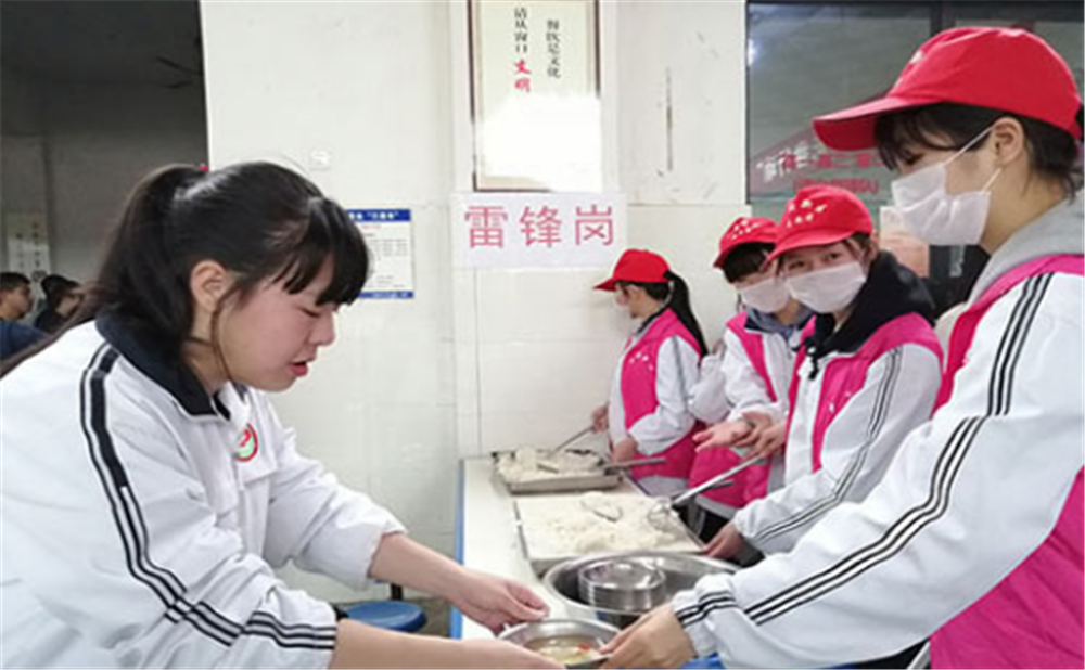 成都市太平中學(xué)的錄取分?jǐn)?shù)是多少？