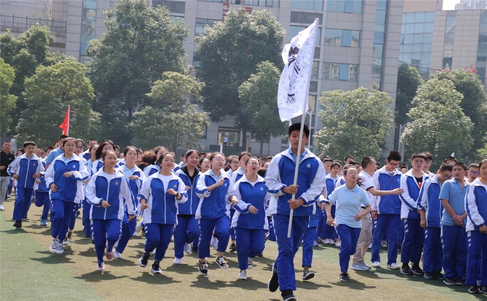 石室天府中學(xué)錄取分?jǐn)?shù)是多少？