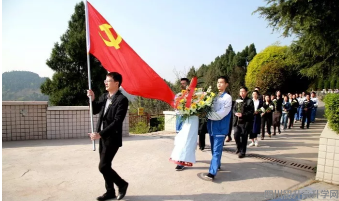 簡陽中學(xué)的本科升學(xué)率是多少？