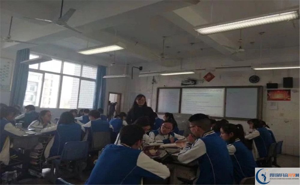 大彎中學(xué)高中部錄取分?jǐn)?shù)是多少？