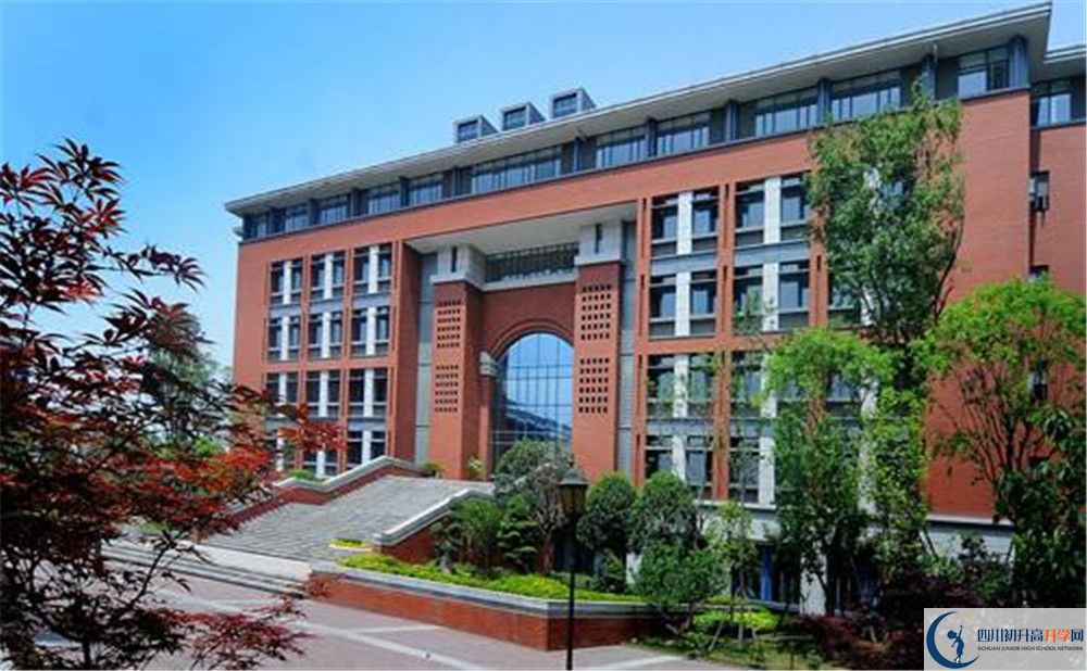 成都七中高新校區(qū)是怎么樣的學(xué)校？