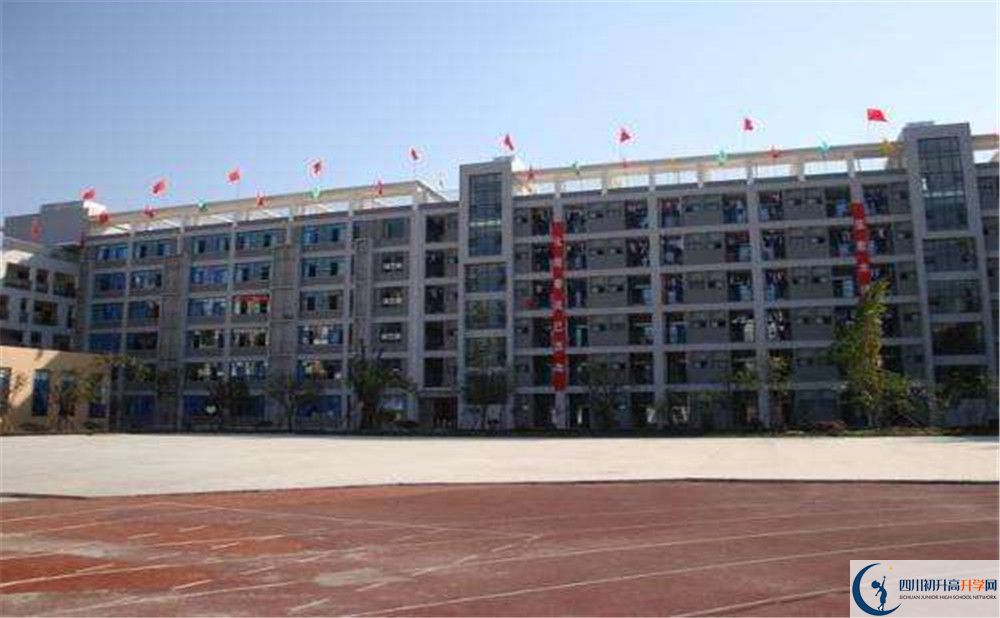 成都十二中（四川大學(xué)附屬中學(xué)）的高中好不好？