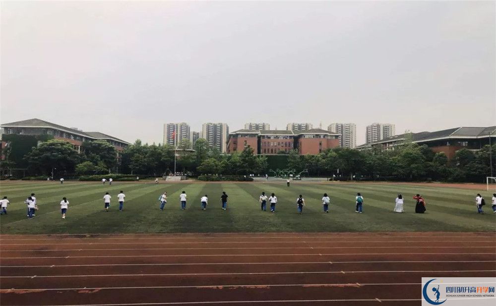 成都七中高新校區(qū)的老師好不好？