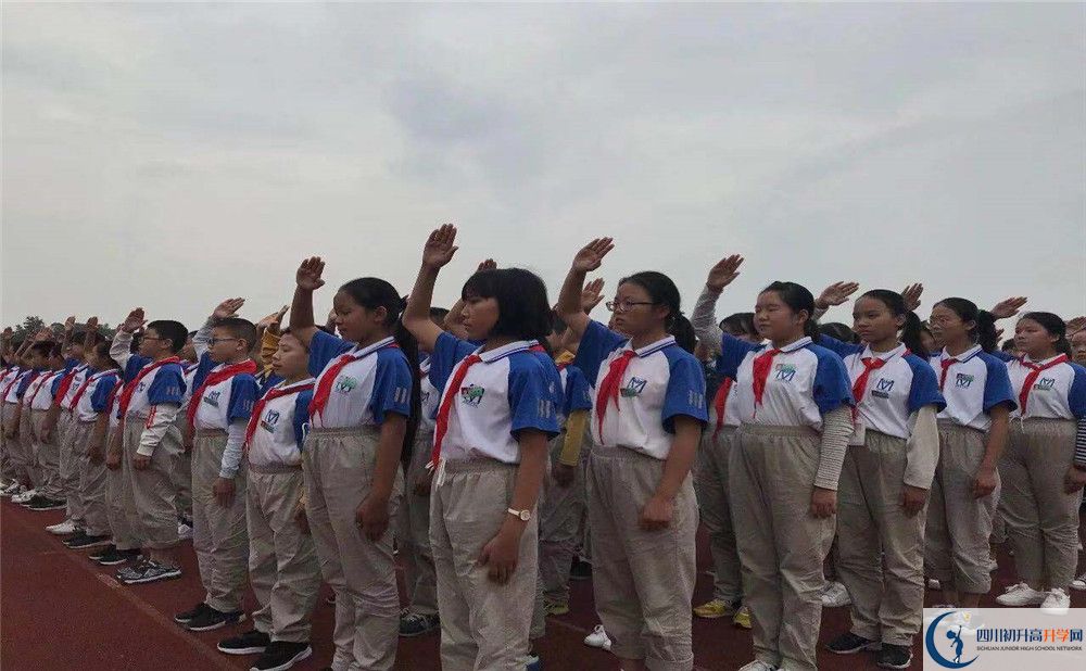 濛陽中學(xué)的老師好不好？
