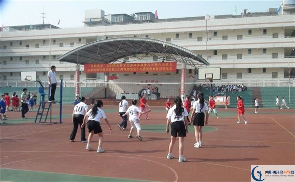 上升庵中學的分數(shù)線是多少？