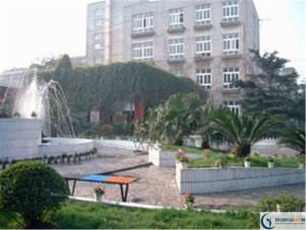 成都市第十七中學(xué)高中歷年來的分數(shù)線是多少?