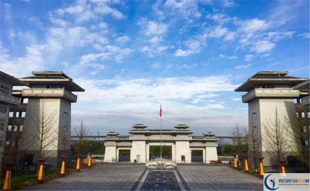 成都石室中學(xué)初升高自主招生錄取線是多少分？