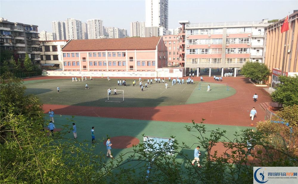 通錦中學(xué)的地址怎么走？
