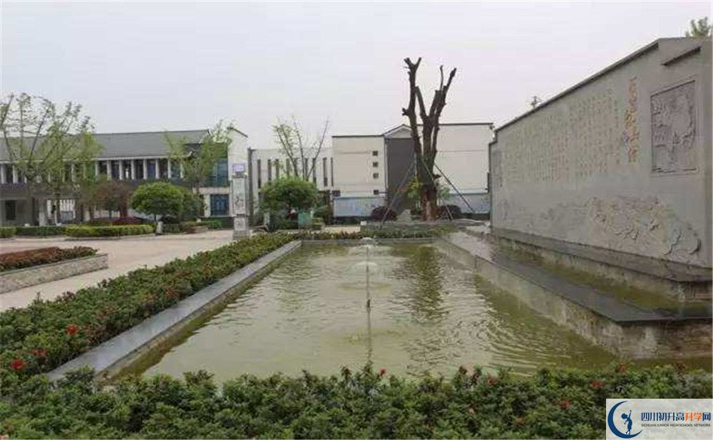 石室白馬中學(xué)初升高自主招生錄取線是多少分？