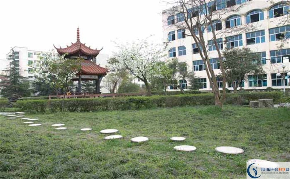 都江堰外國語實(shí)驗(yàn)學(xué)校自主招生分?jǐn)?shù)是多少？