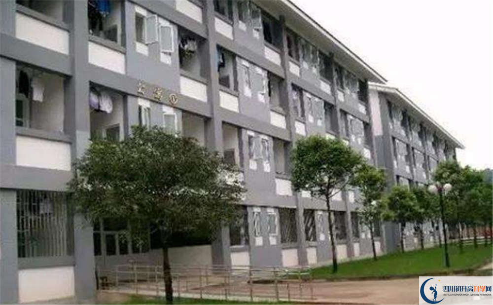 平樂(lè)中學(xué)2020清華北大錄取學(xué)生多少？