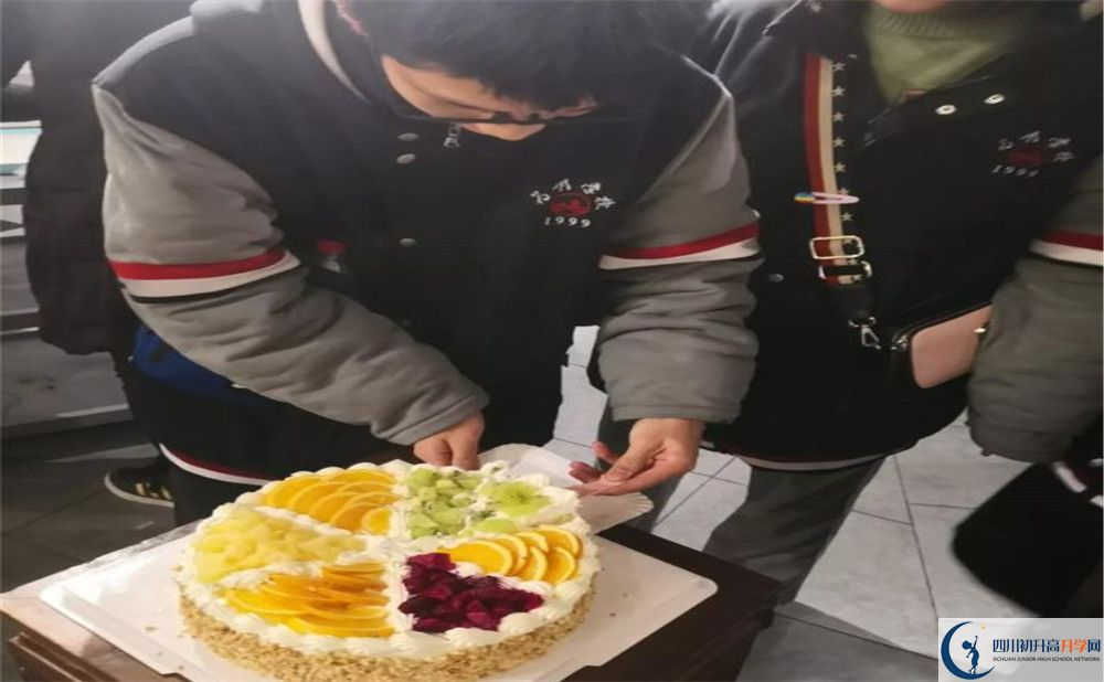 成都新津為明學(xué)校高中部地址在哪？