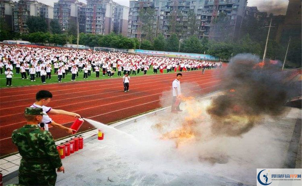 都江堰外國(guó)語(yǔ)實(shí)驗(yàn)學(xué)校高2020屆高三理綜階段檢測(cè)試題難嗎？