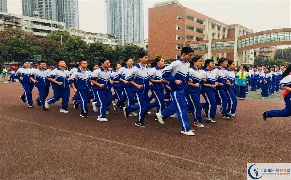 成都十二中（四川大學(xué)附屬中學(xué)）高中平行班怎么樣？