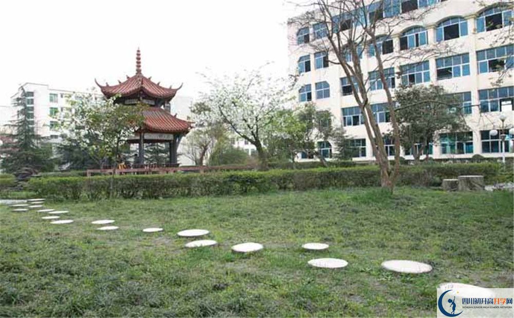2020都江堰外國(guó)語(yǔ)實(shí)驗(yàn)學(xué)校高三英語(yǔ)期末試卷在哪看？
