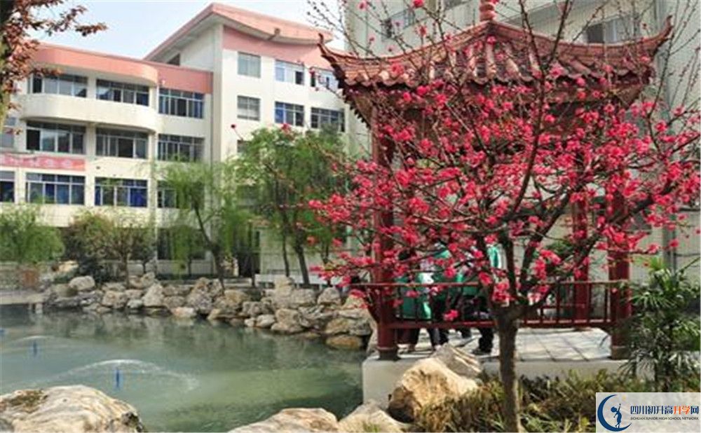 蜀城中學(xué)高中分班考試難嗎？