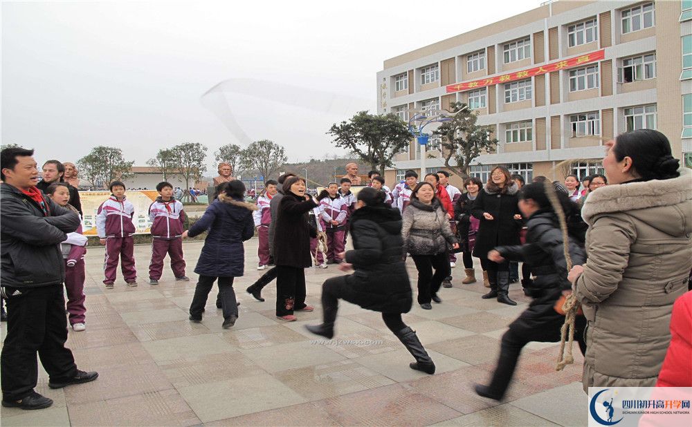 金堂實(shí)驗(yàn)中學(xué)2020屆高三數(shù)學(xué)測(cè)試題在哪看？