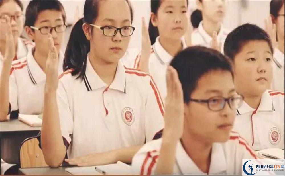 成都市第四十九中學(xué)補(bǔ)課多少錢？