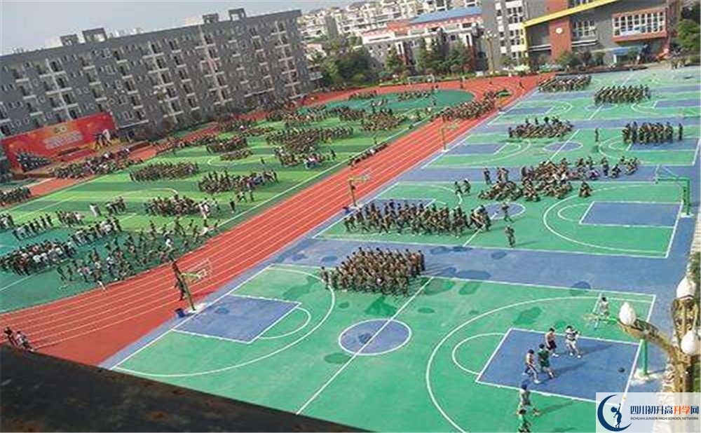成都鐵路中學(xué)2020年高考人數(shù)是多少？