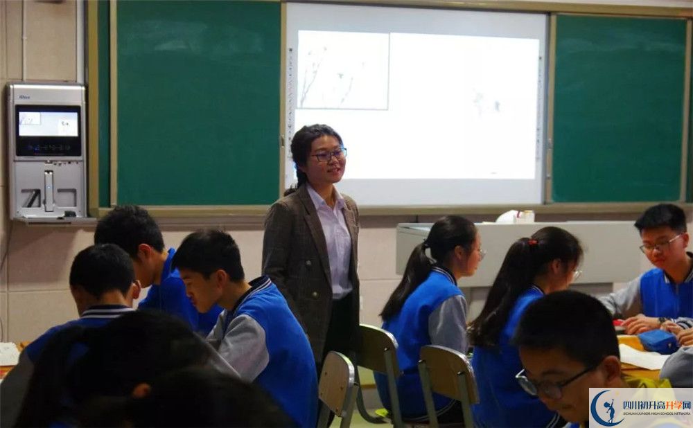 2020成都實驗中學(xué)二診數(shù)學(xué)試題答案在哪看？