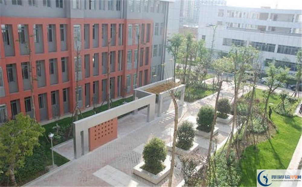 成都經濟技術開發(fā)區(qū)實驗中學2020班級設置