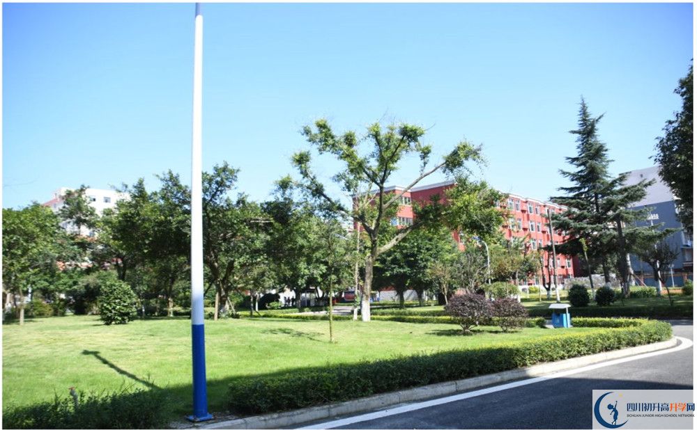 四川師范大學實驗外國語學校好不好？